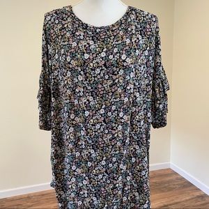 xhilaration 2X Black Floral Top Ruffle Sleeves